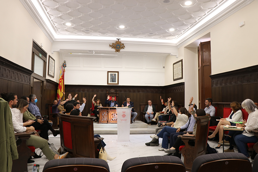 El pleno municipal de Sagunto ha aprobado provisionalmente un presupuesto de 105,73 millones para 2026